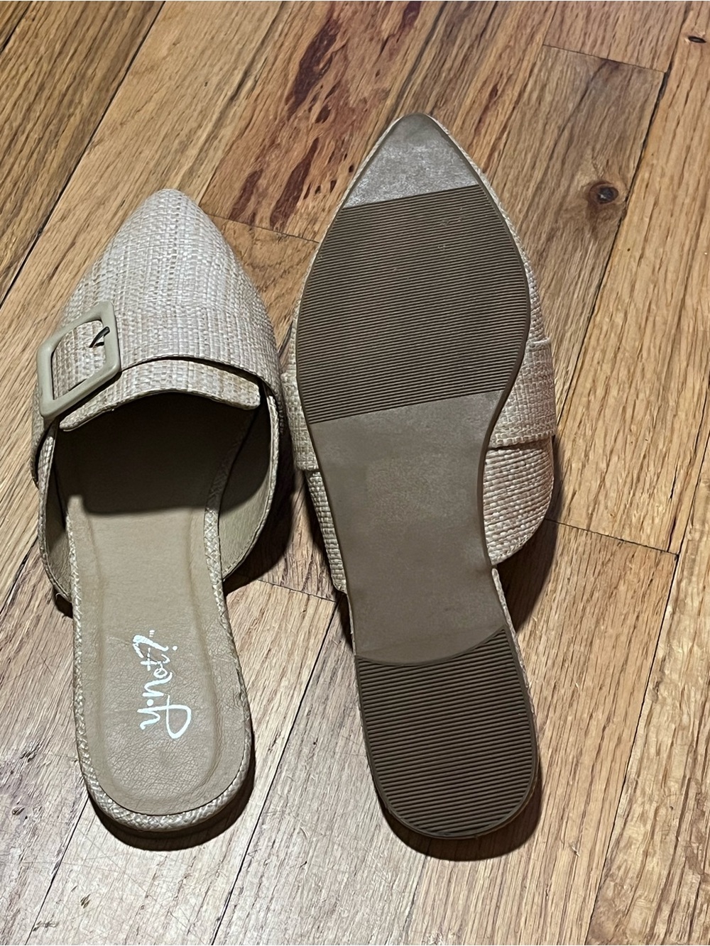 YNOT? Beige Woven Pointed Toe Mule Flats Size 8 | Buckle Accent Slip-On - Picture 4 of 7